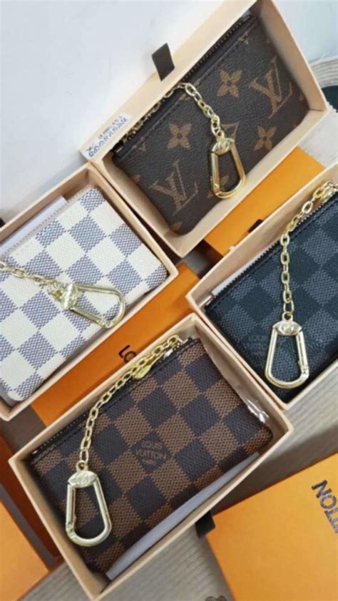 louis vuitton wallet women with keychain